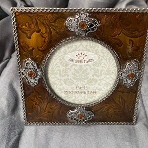 Beautiful frame by sunflower design metal / resin/crystal